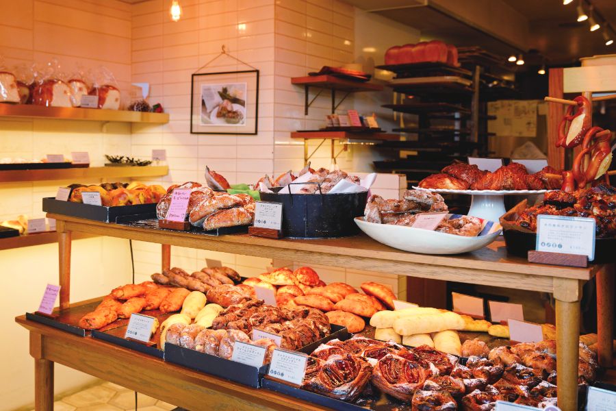 コンセントマーケットの内観