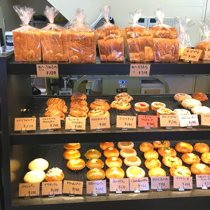 パンの種類も多く手ごろな価格で購入できる