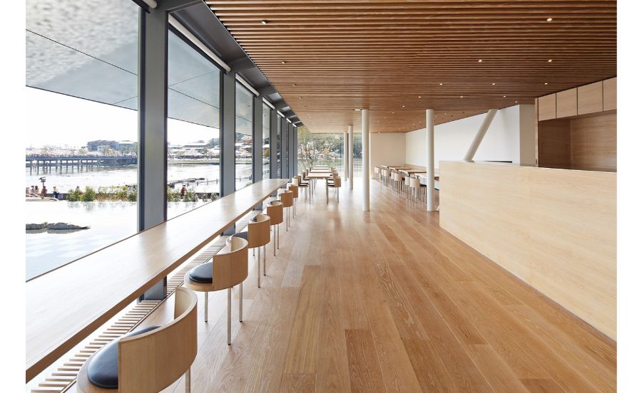 パンとエスプレッソと福田美術館の内観