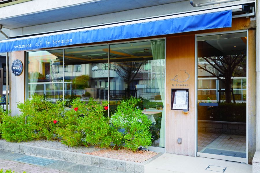 ルベナトン外観