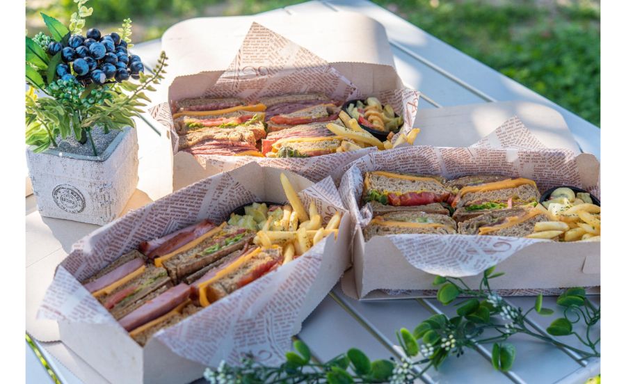 大阪・万博記念公園に家族でおでかけ！失敗しない子連れランチ3選