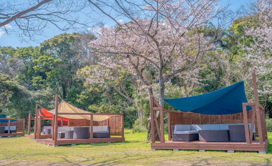 「LIVING PARK」&カフェ「WEST」オープン