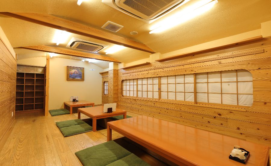 スシDINER双葉の店内