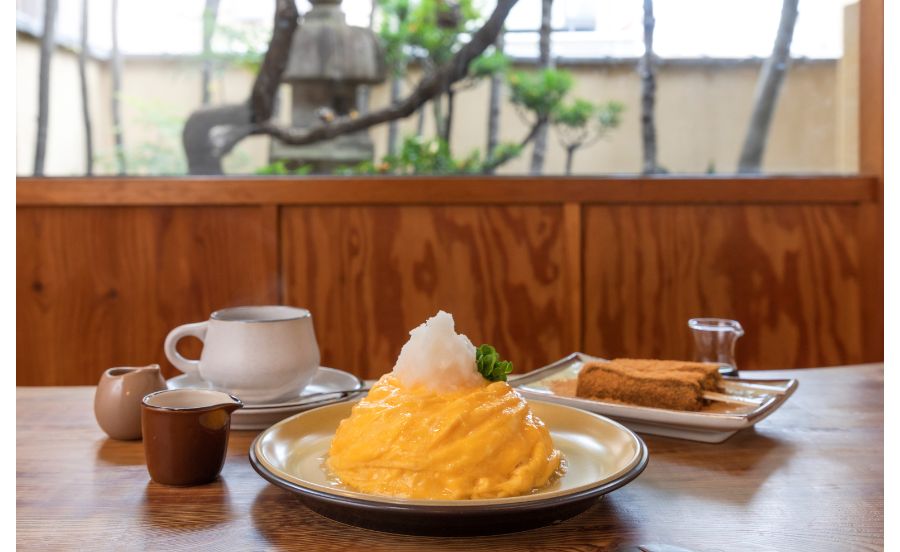 志なぶれんど、おろしポン酢の和風きのこオムライス、わらび餅。