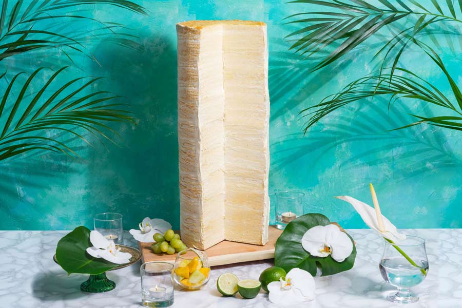 神戸北野ホテルのナイトデザート、テーマは“トロピカル”。超巨大ミルクレープも！