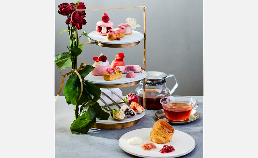 バラづくし！香りと彩りで華やかなアフタヌーンティーが期間限定で登場