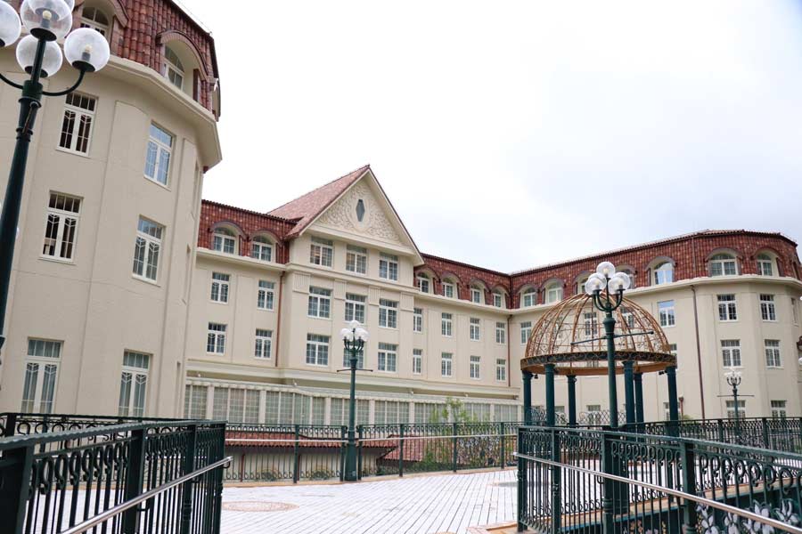 宝塚ホテルの外観