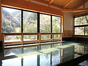 眺めの良い内風呂