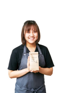 笑顔のスタッフ浅野さん