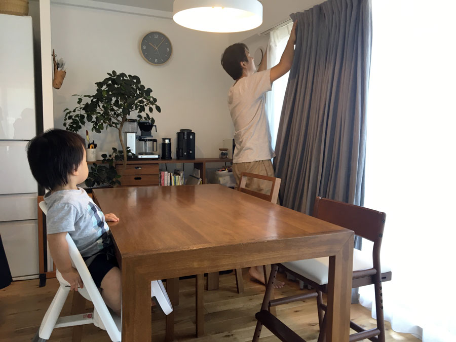 クラウスを掛けたリビング