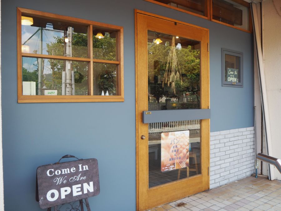 ポットラックのお洒落な外観