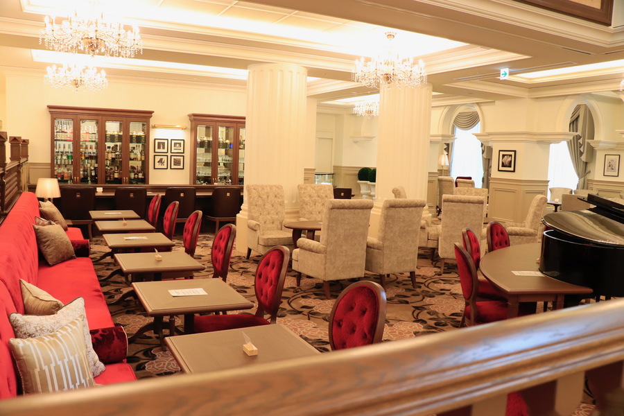 ルネサンスの店内