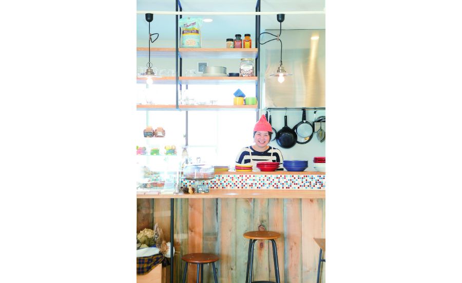 焼き菓子の甘い香りが店内に満ちる