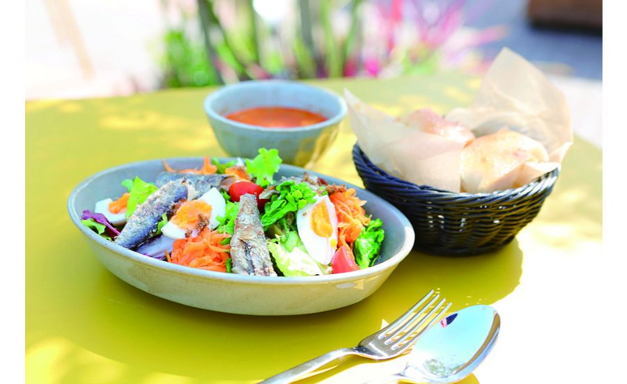 薪窯で調理した料理も楽しめる