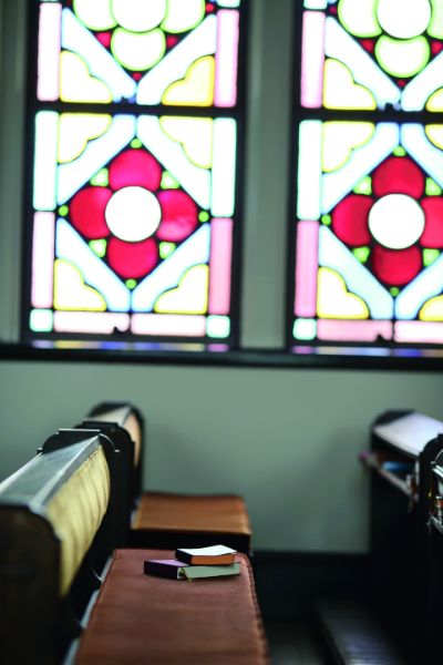 カトリック夙川のステンドグラス