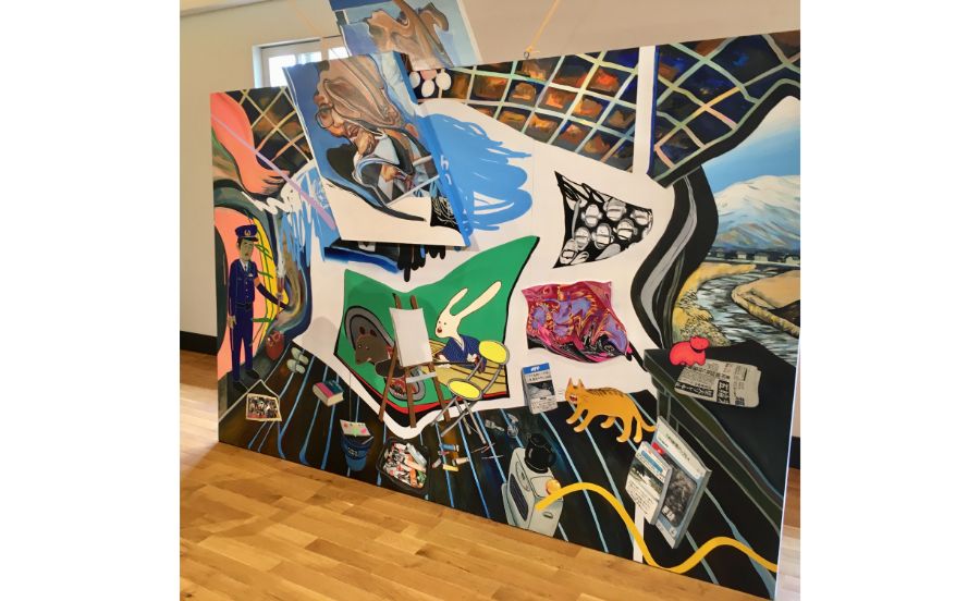 絵の上部には、WHOの事務局長テドロスが描かれている