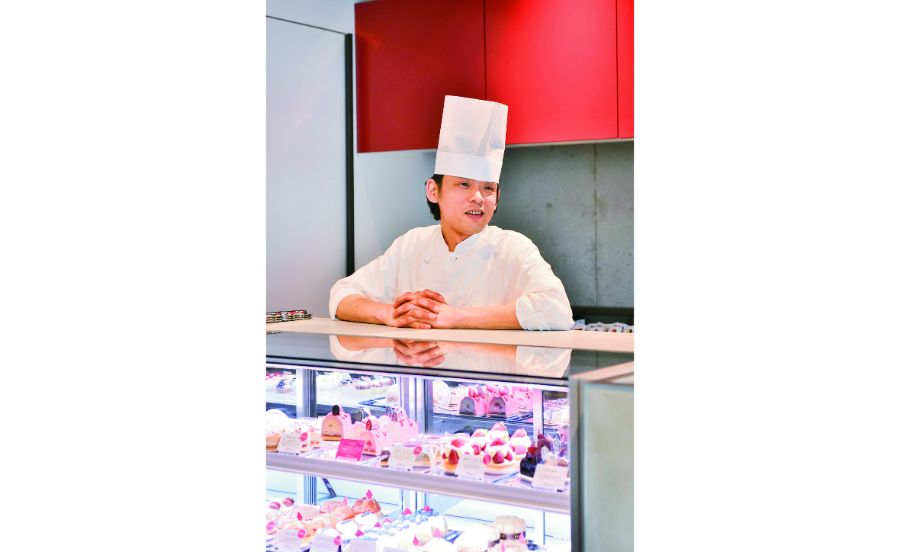 スイーツ一筋24年のパティシエ花倉さん