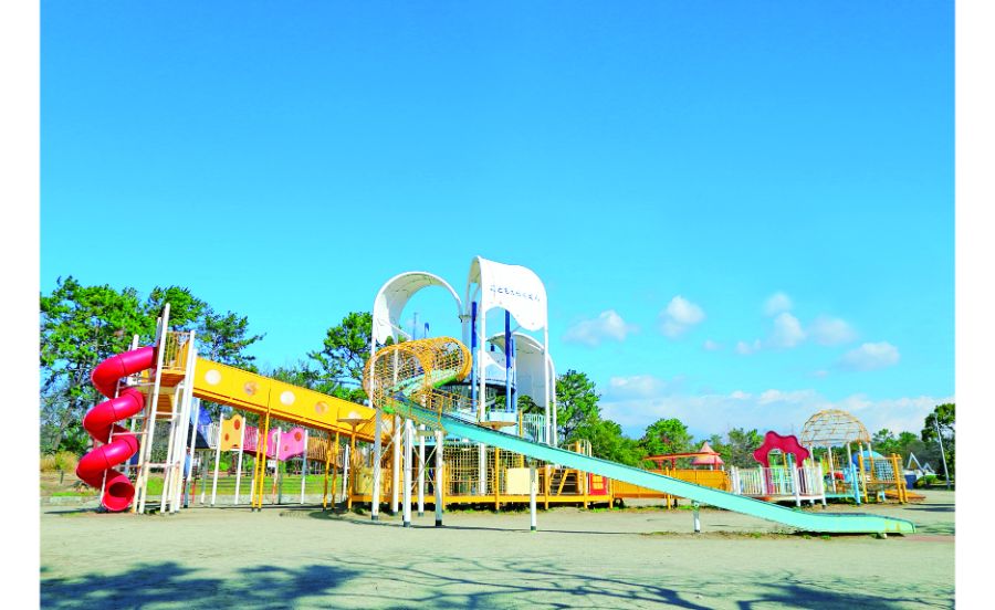 大きな遊具に子どもたちのテンションはアップ!