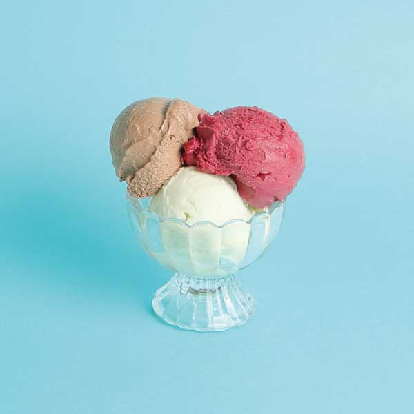 グラスに盛られたジェラート