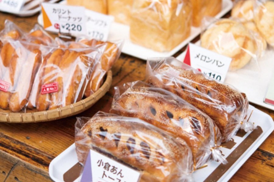 美味しそうなパンが並ぶ