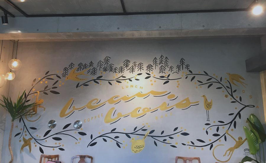 チョークボーイ作のアート　金泥の色が大人っぽい