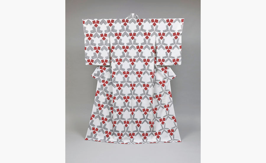 人間国宝の友禅作家・森口邦彦の創作活動を追う展示を、京都で開催中