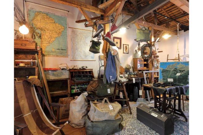 おしゃれな店内