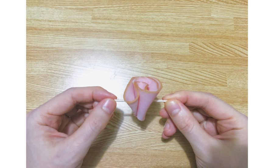 ハムでバラを作っている