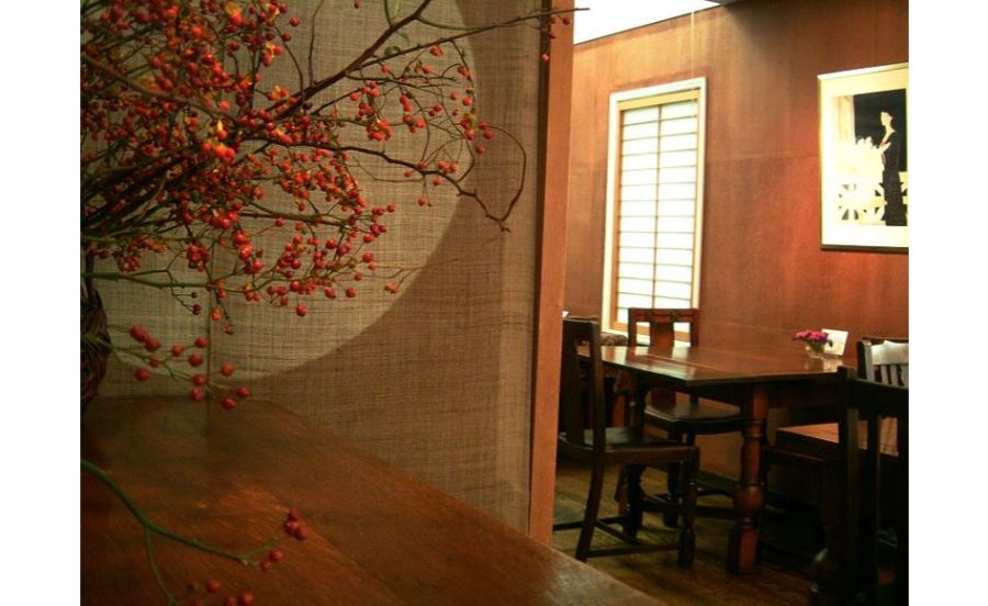 花梓侘の内観