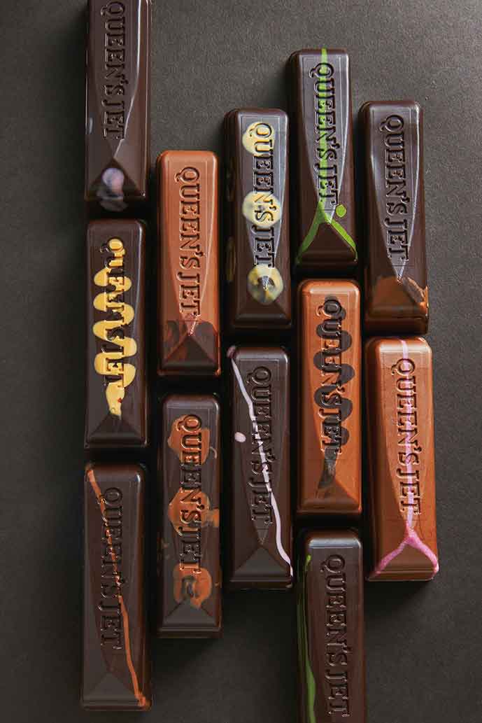 神戸・六甲にチョコレート洋菓子専門店「QUEEN’S JET（クイーンズジェット）」オープン