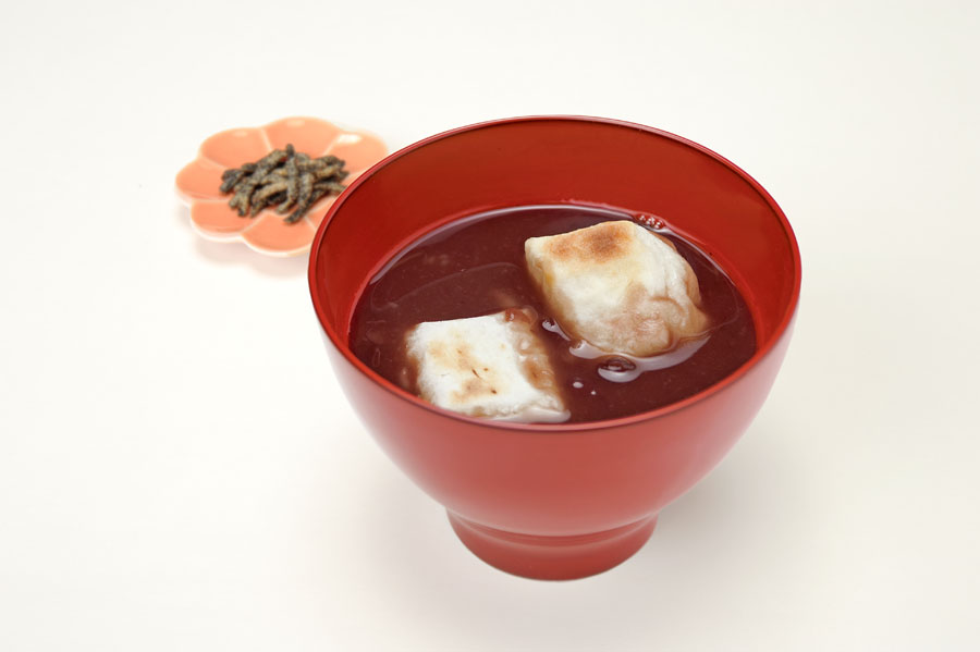 虎屋一条店の人気メニューおしるこ