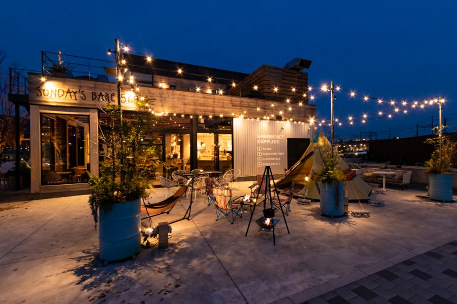 高槻・安満遺跡公園カフェにグランピングスペース登場！焚き火を囲むキャンプ飯プランスタート