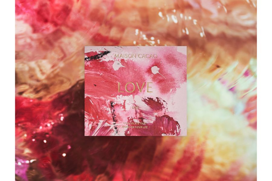 赤いパッケージ