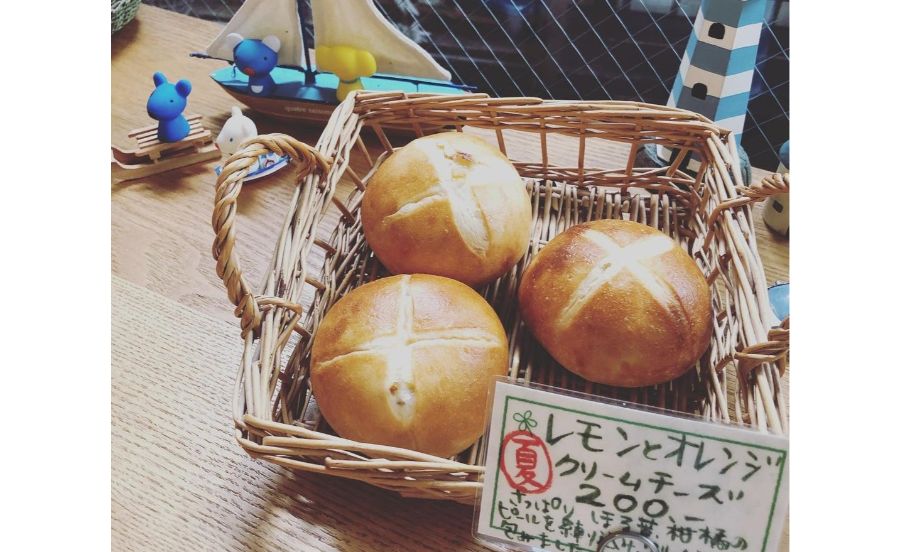 レモンとオレンジクリームチーズのパン