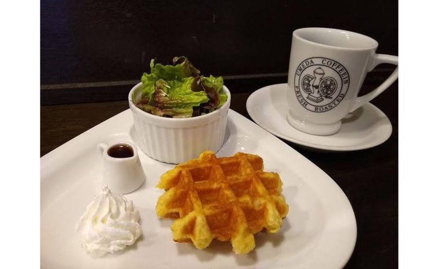 梅田コーヒー院のワッフル