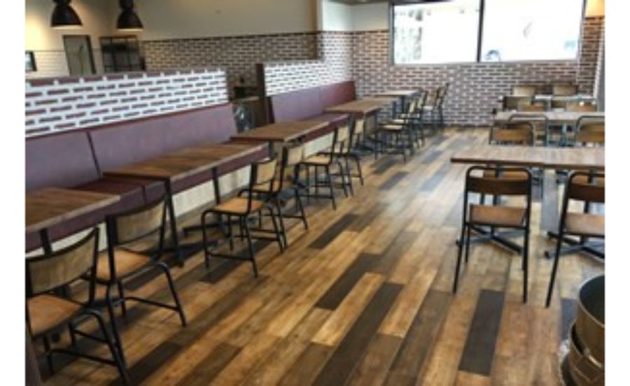 BOULANGERIE AND CAFÉ Sunny Side 宝塚中山寺店の内観