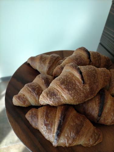 焼きたてのクロワッサン