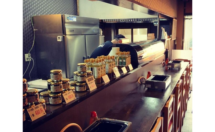 卸直売&BBQ 活貝センター 小林漁港の内観