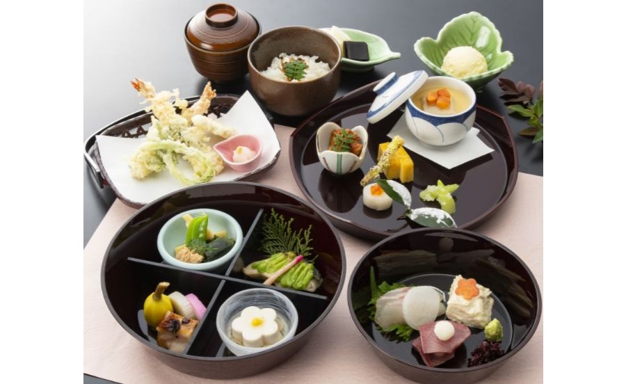 明月記のランチメニュー「季節彩り弁当 渡月」