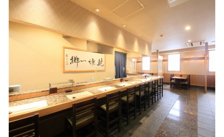 天麩羅家 食心 悠の内観