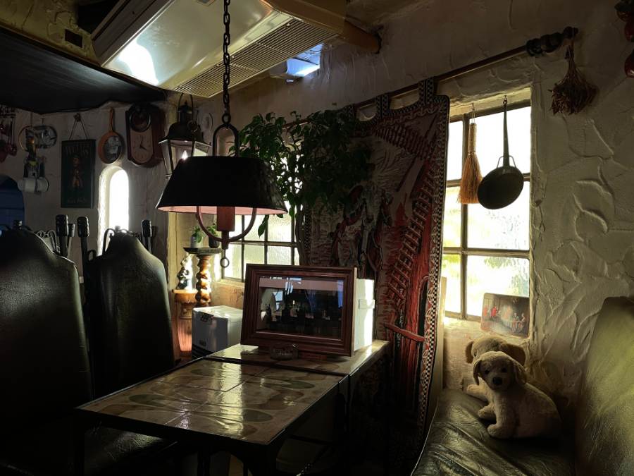 カロ―の窓際の席