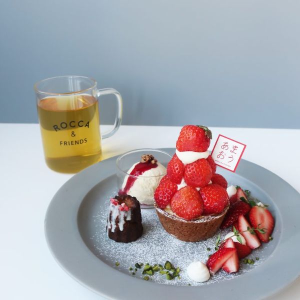 紅茶とあまおうのタルト