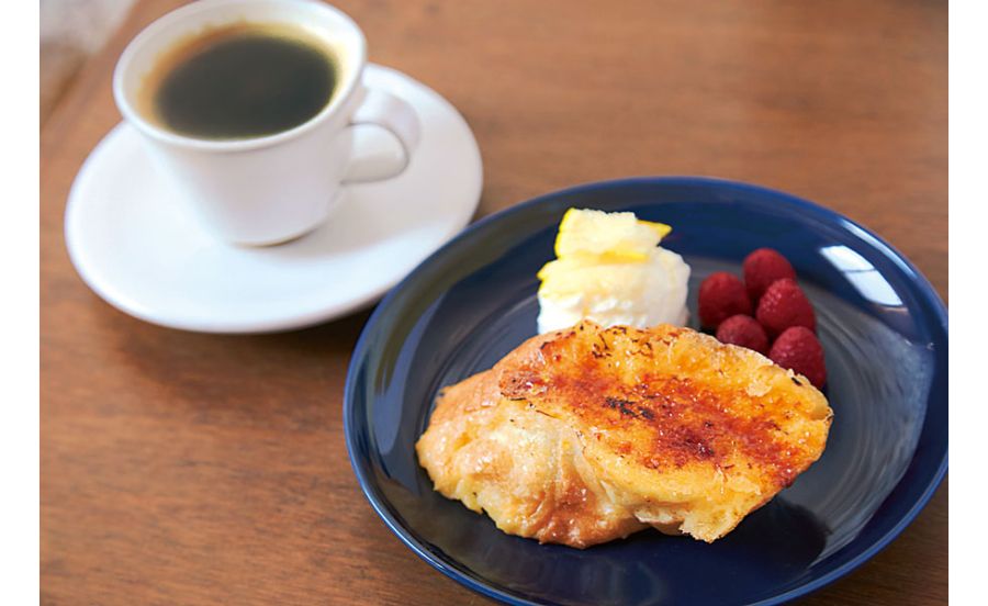 ink BOOKS & COFFEEの「ブリュレ風フレンチトースト(バゲット)」