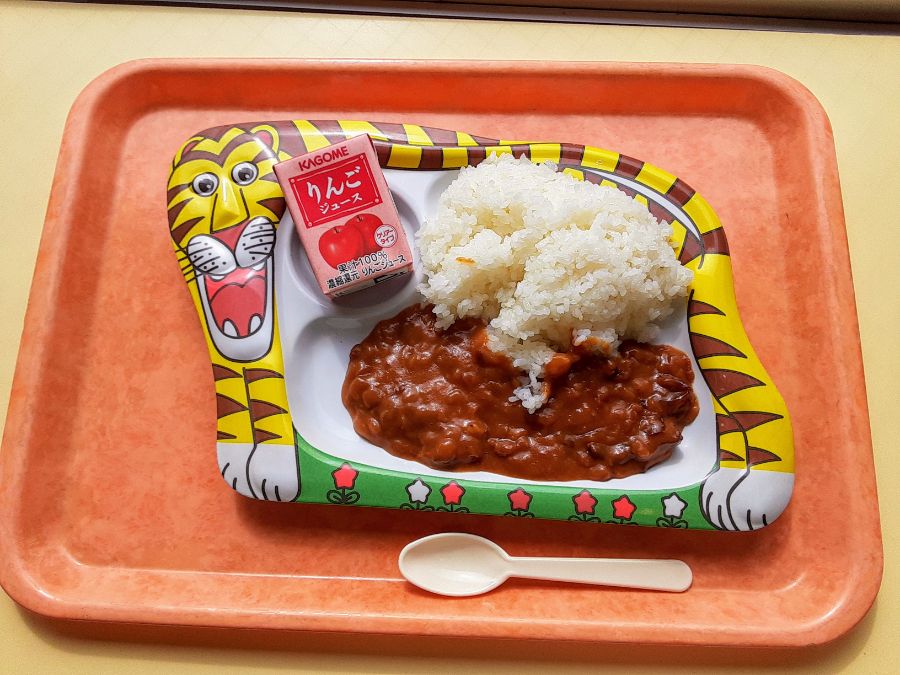 キッズのカレープレート