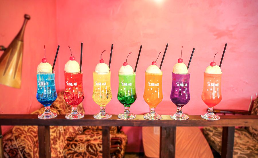 【大阪梅田】王道からトレンドまで人気クリームソーダ3選！作り方も