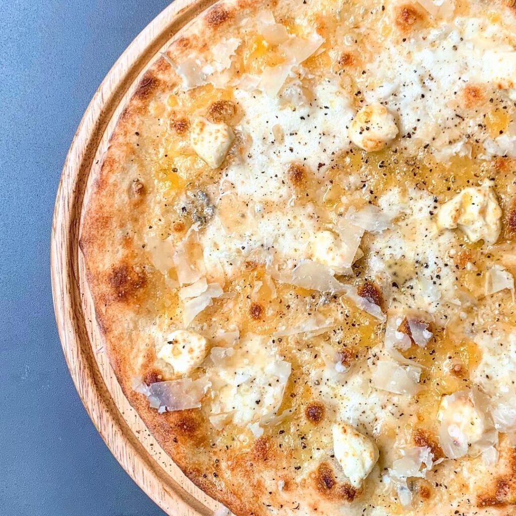 高槻ひなたのピッザ