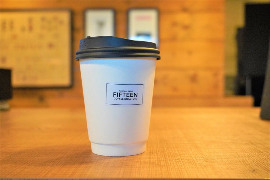 大阪・高槻市のコーヒー豆専門店・FIFTEEN COFFEE ROASTERS。生豆を水通し、ひと手間が生む透明感のある味わい。