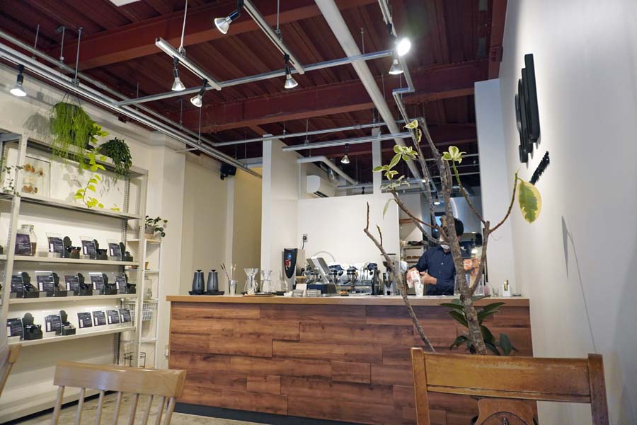 SANWA COFFEE WORKS本店の内観