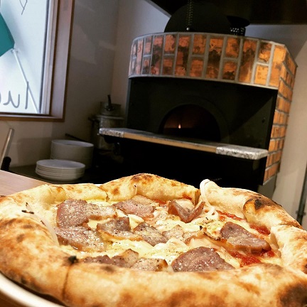 ルーチェカルドのピザ