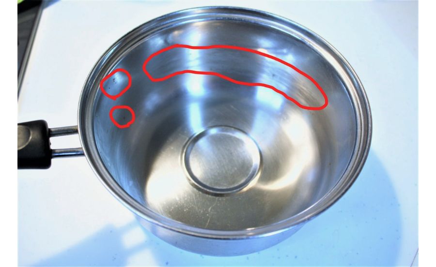 鍋にこびりついた汚れ